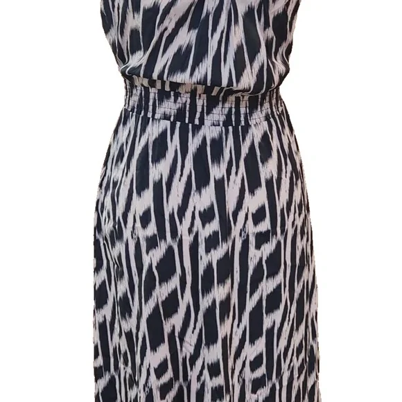 Charlie Jade Black and White Dress - Picture 4 of 5